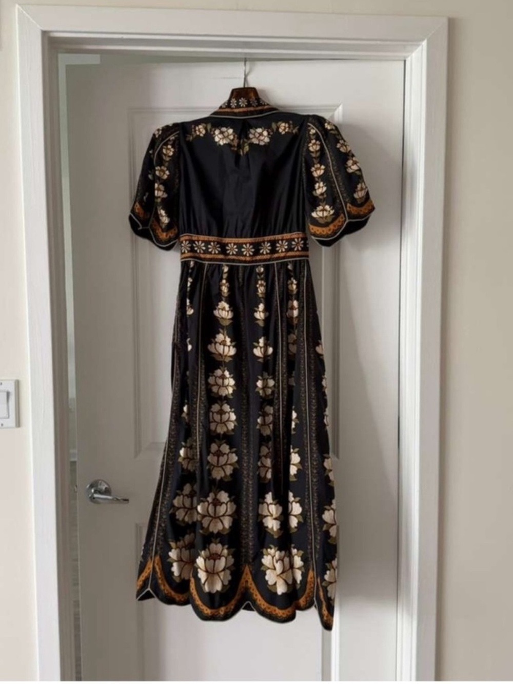Farm Rio Black Bold Flowers Midi Dress - Picture 8 of 8